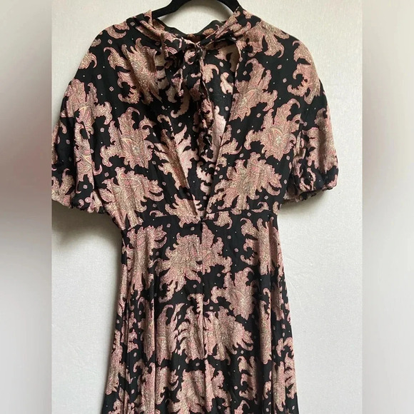 TOPSHOP Flowy Paisley Floral short Sleeve Midi Dress Sz 2 - Picture 10 of 16